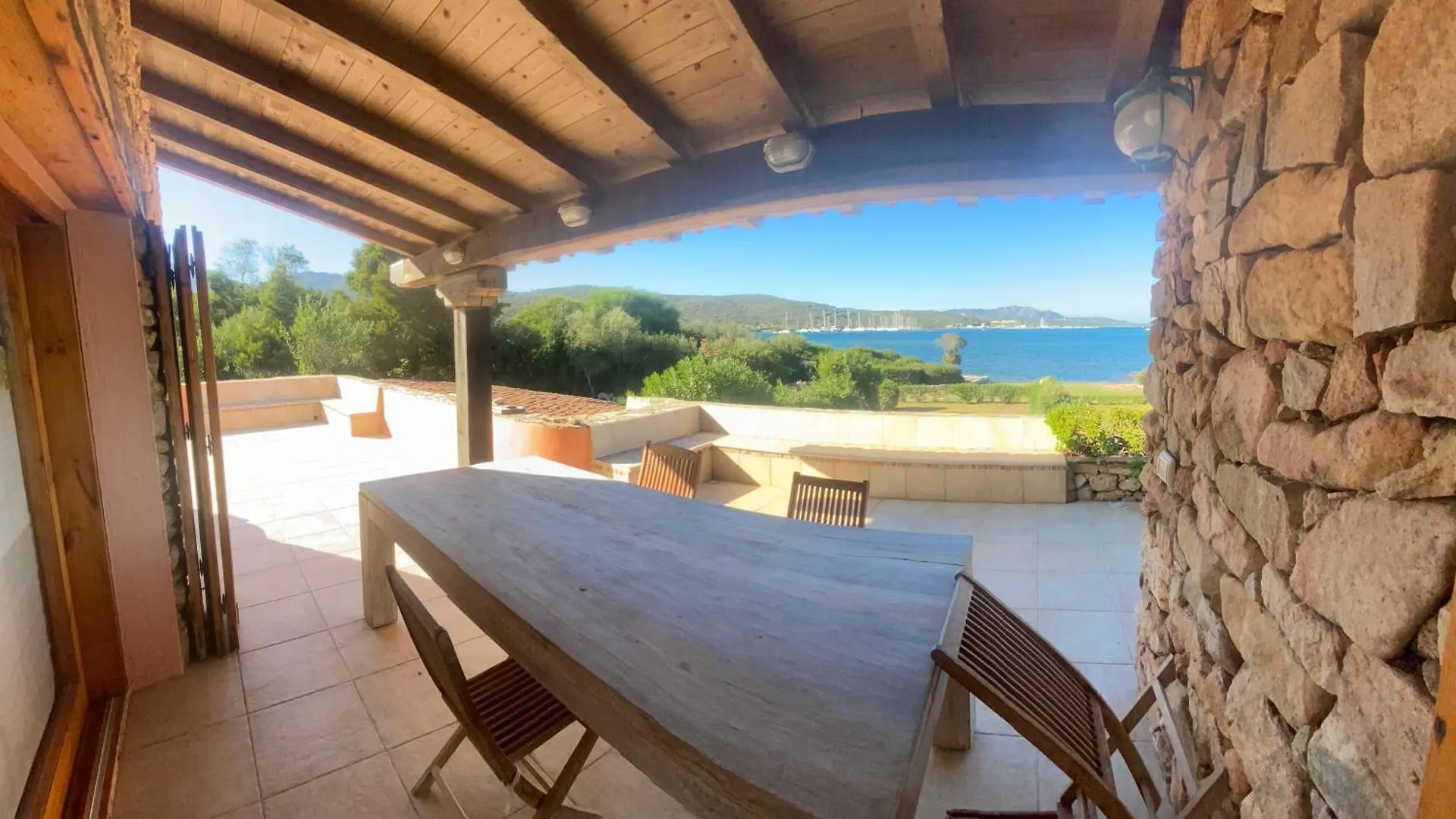 Casa Tre Mari Exclusive Private Beach Apartment بورتو روتوندو